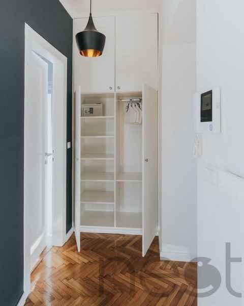 Comfy wardrobe & safe