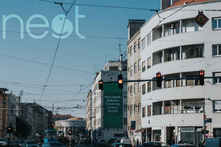 Near the Meštrović Pavilion situated in the very heart of the city center